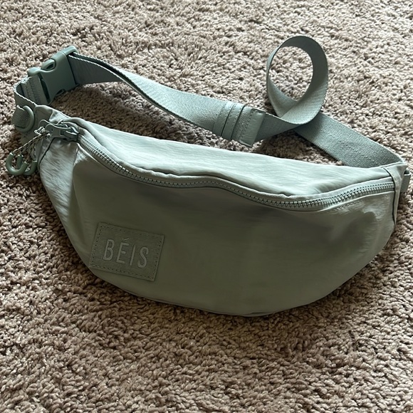 BEIS Handbags - Beis The Sports Pack Fanny Pack